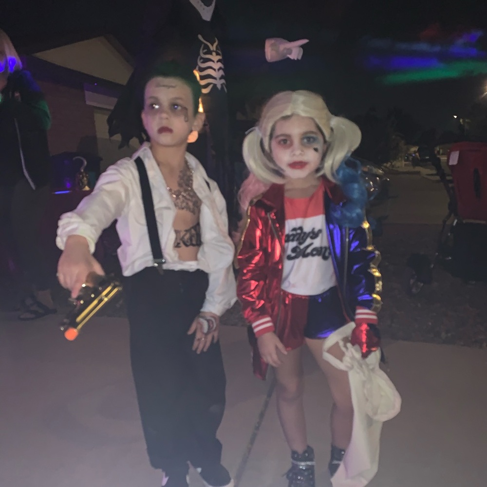 Girls Harley Quinn costume size youth 6